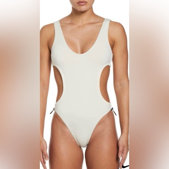 Nike Women's Swimsuit NWT - Picture 2 of 8